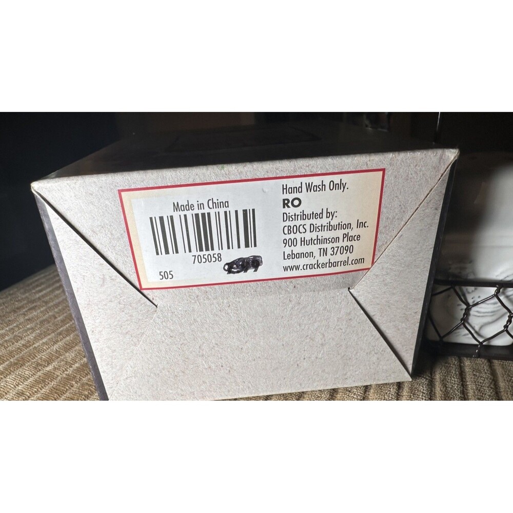 Cracker Barrel Rooster Salt & Pepper Set In Box - Picture 4 of 4